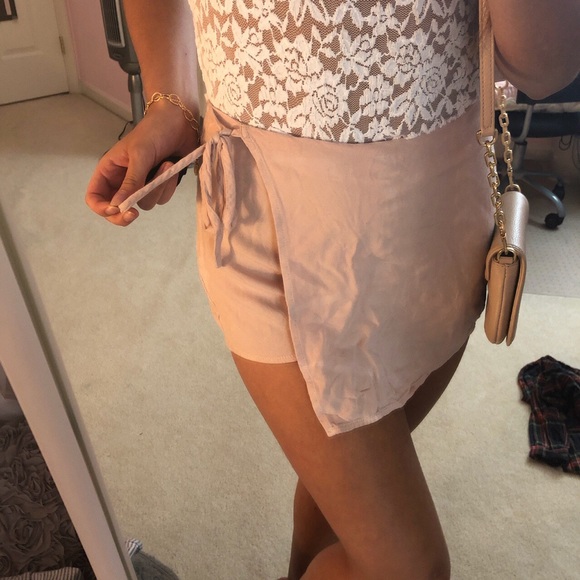 Light Pink Kendall & Kylie Skort - Picture 2 of 4